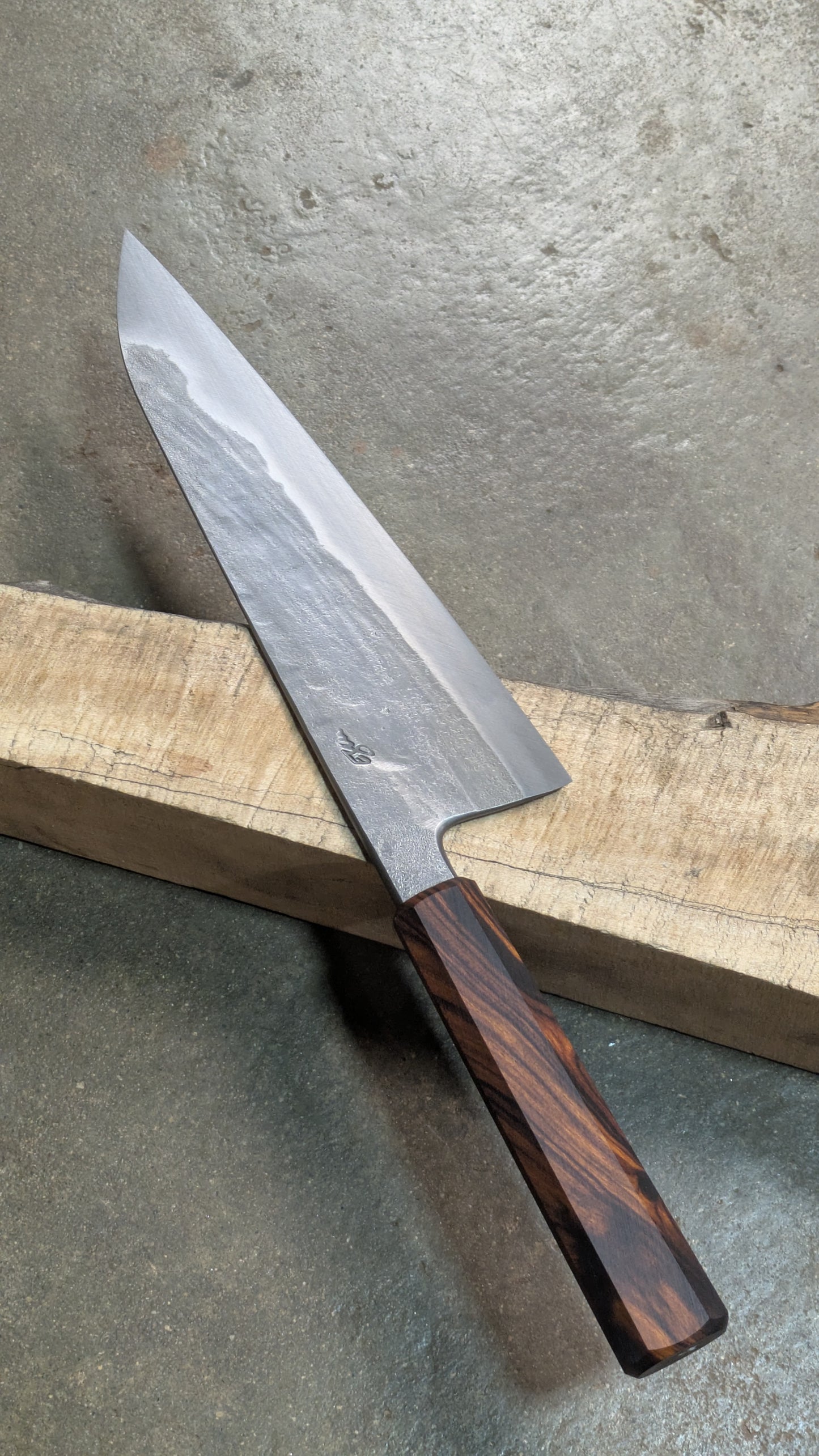 Free Virtual Token - 210x56mm ApexUltra Gyuto