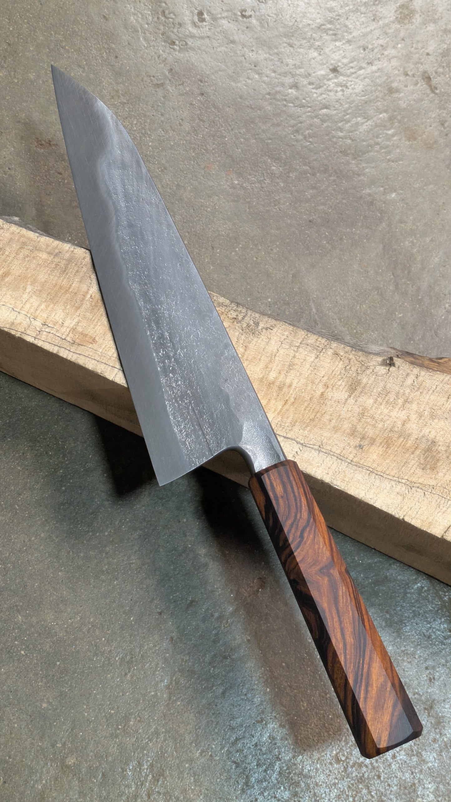Free Virtual Token - 210x56mm ApexUltra Gyuto